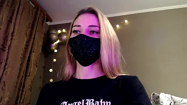 Iris lave online show from November 28, 7:25 pm