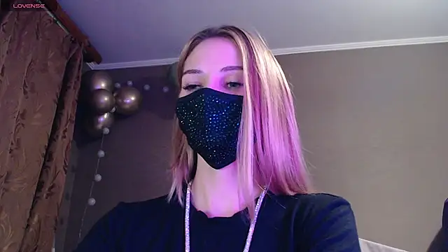 Iris lave online show from November 6, 5:39 pm