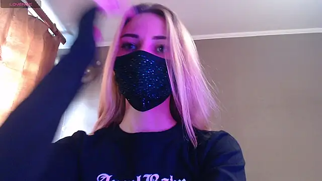 Iris lave online show from November 17, 10:30 am