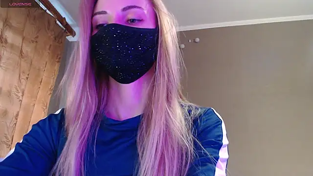 Iris lave online show from September 28, 3:19 pm