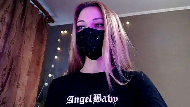 Iris lave online show from March 22, 3:57 pm