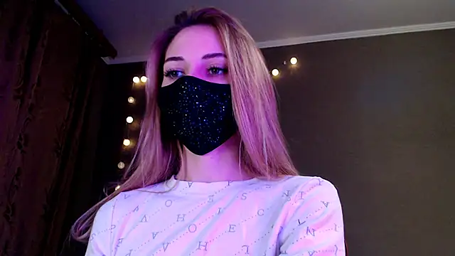 Iris lave online show from January 18, 3:37 pm