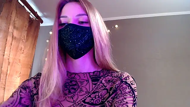 Iris lave online show from May 12, 2:12 pm