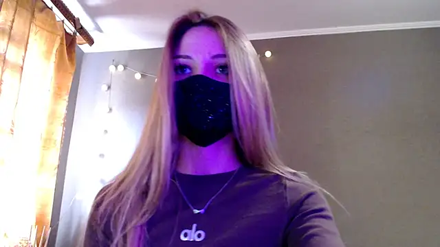 Iris lave online show from March 7, 2:44 pm