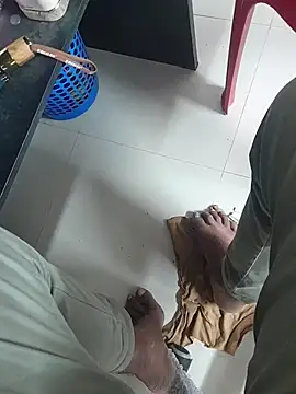 Snapshot of hackyourpussy@xh chatting on October 24, 2:27 pm hackyourpussyxh online show from October 24, 2:27 pm