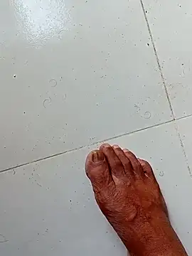 Snapshot of hackyourpussy@xh chatting on November 7, 2:05 am hackyourpussyxh online show from November 7, 2:05 am