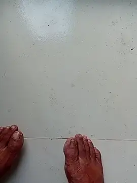 Snapshot of hackyourpussy@xh chatting on October 28, 1:17 am hackyourpussyxh online show from October 28, 1:17 am