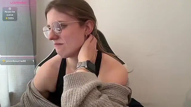 BustyKellyXXX online show from February 16, 1:43 pm