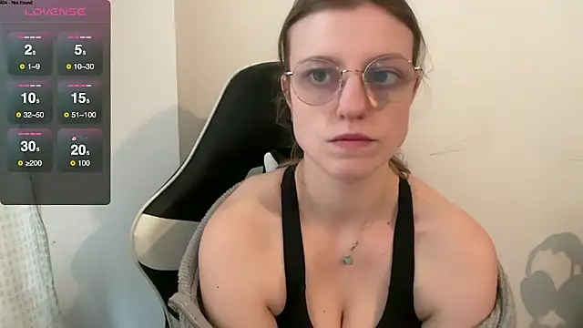 BustyKellyXXX online show from February 5, 9:27 am