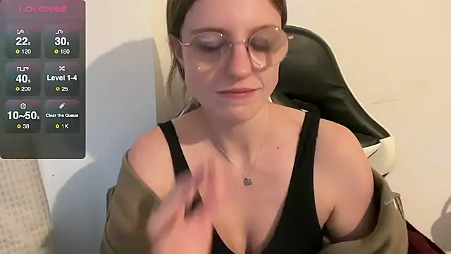 BustyKellyXXX online show from December 21, 3:14 pm