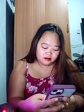 sweetbigtits19 online show from April 10, 2:18 am