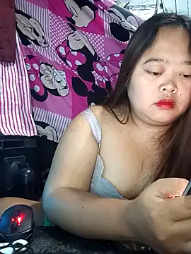 sweetbigtits19 online show from March 19, 2:00 am