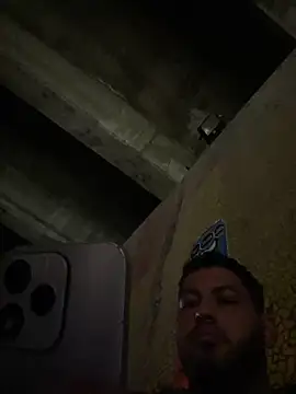 Frank0021 online show from May 4, 4:16 am