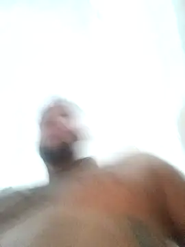 Snapshot of Frank0021 chatting on November 21, 11:37 pm Frank0021 online show from November 21, 11:37 pm