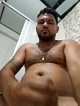 Snapshot of Frank0021 chatting on October 7, 7:04 pm Frank0021 online show from October 7, 7:04 pm