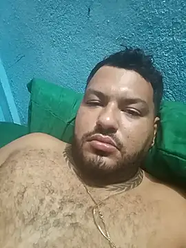 Snapshot of Frank0021 chatting on October 30, 2:21 am Frank0021 online show from October 30, 2:21 am