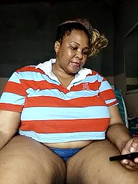 Snapshot of Moretl chatting on February 19, 10:40 pm Moretl online show from February 19, 10:40 pm