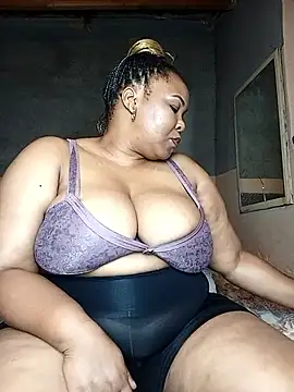 Snapshot of Moretl chatting on February 17, 10:40 pm Moretl online show from February 17, 10:40 pm