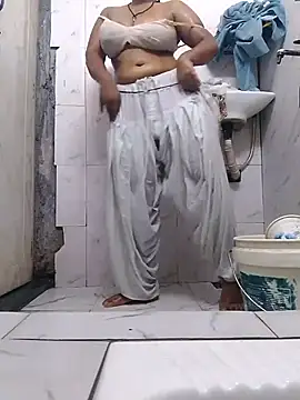 Snapshot of jaanu_sex_girl chatting on September 29, 12:11 pm jaanu sex girl online show from September 29, 12:11 pm