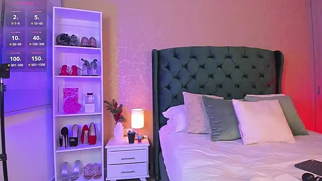 naughty fun room online show from November 3, 11:08 pm