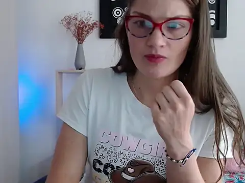 Snapshot of Camila-ventura chatting on October 5, 11:34 am Camila-ventura online show from October 5, 11:34 am
