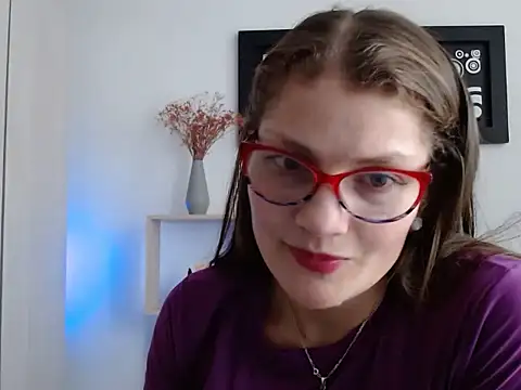Snapshot of Camila-ventura chatting on October 3, 8:32 pm Camila-ventura online show from October 3, 8:32 pm