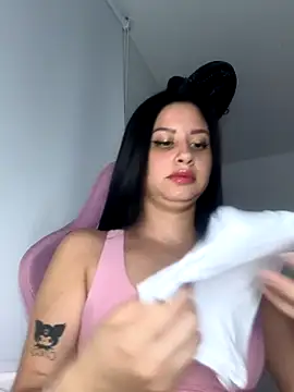 lucy grey25 online show from December 19, 5:04 pm