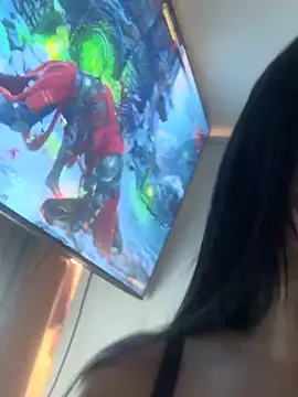 Snapshot of lucy_grey25 chatting on November 24, 7:36 pm lucy grey25 online show from November 24, 7:36 pm