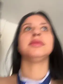 Snapshot of lucy_grey25 chatting on November 12, 3:05 pm lucy grey25 online show from November 12, 3:05 pm