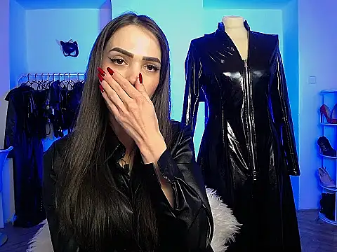 AlienaMoore online show from February 21, 11:51 pm