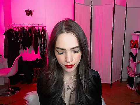 Snapshot of AlienaMoore chatting on March 4, 4:59 pm AlienaMoore online show from March 4, 4:59 pm