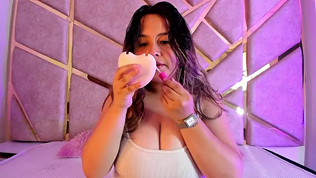 Zafiro claire online show from November 8, 6:44 pm