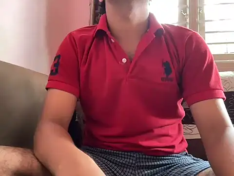 Snapshot of project085 chatting on October 2, 6:28 am project085 online show from October 2, 6:28 am