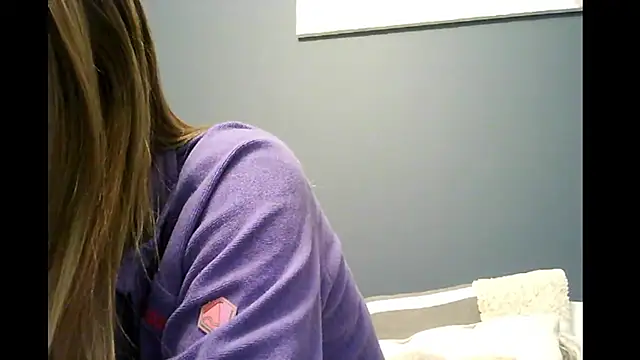 Snapshot of Ginger-bb chatting on December 3, 7:41 am Ginger-bb online show from December 3, 7:41 am