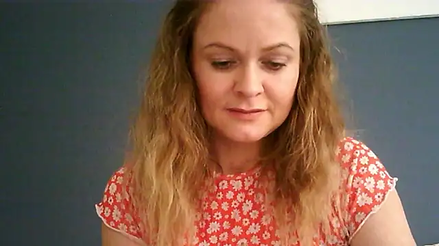 Snapshot of Ginger-bb chatting on November 16, 12:43 pm Ginger-bb online show from November 16, 12:43 pm