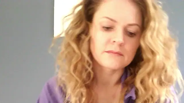 Ginger-bb online show from April 9, 6:30 am