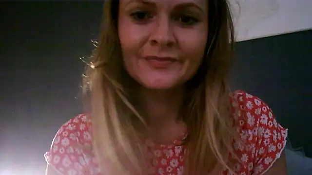 Snapshot of Ginger-bb chatting on September 14, 1:22 pm Ginger-bb online show from September 14, 1:22 pm