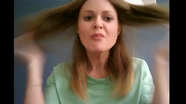 Snapshot of Ginger-bb chatting on September 16, 1:45 pm Ginger-bb online show from September 16, 1:45 pm