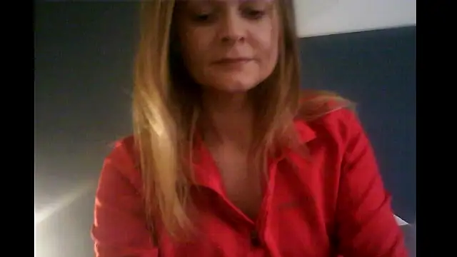 Snapshot of Ginger-bb chatting on November 25, 7:41 am Ginger-bb online show from November 25, 7:41 am