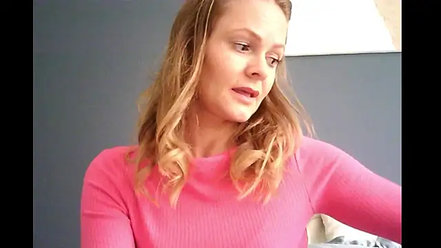 Snapshot of Ginger-bb chatting on September 15, 7:20 am Ginger-bb online show from September 15, 7:20 am