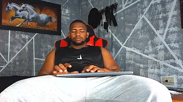 Snapshot of big_blackmen19 chatting on April 29, 3:11 am big blackmen19 online show from April 29, 3:11 am