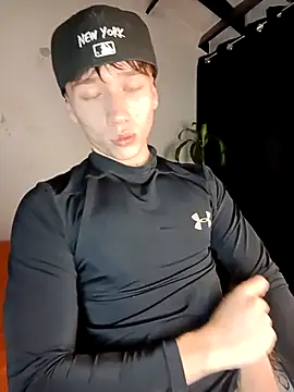 Logan sixxer online show from September 28, 9:44 pm
