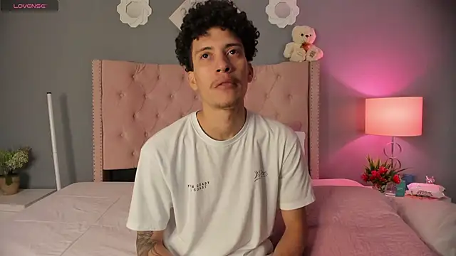 Joe And Emma online show from November 23, 1:04 am