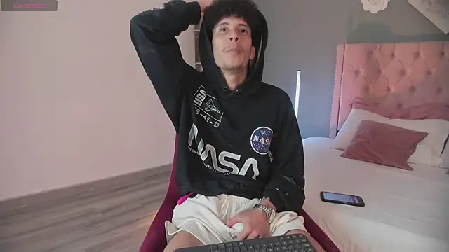 Joe And Emma online show from November 25, 3:18 am