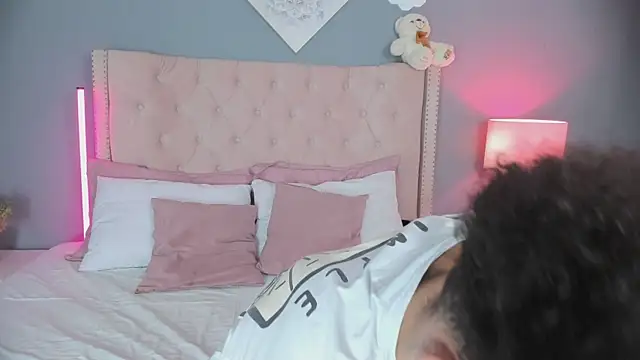 Joe And Emma online show from September 9, 10:19 pm