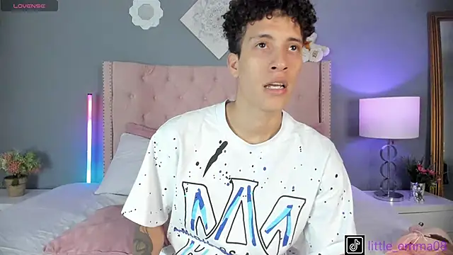 Joe And Emma online show from October 6, 10:21 pm