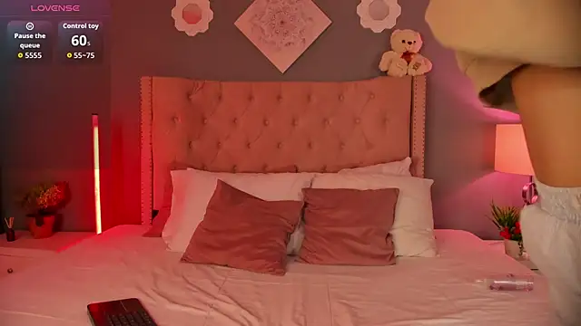 Joe And Emma online show from November 22, 4:44 am