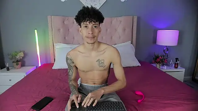 Joe And Emma online show from November 20, 10:31 pm