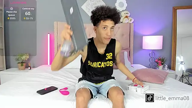 Joe And Emma online show from November 1, 8:03 pm