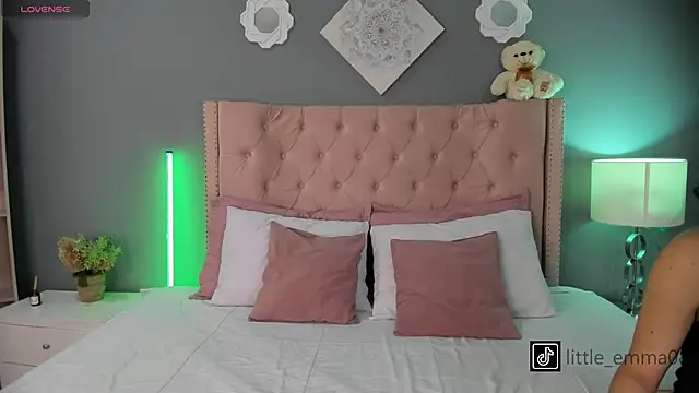 Joe And Emma online show from October 21, 7:13 pm